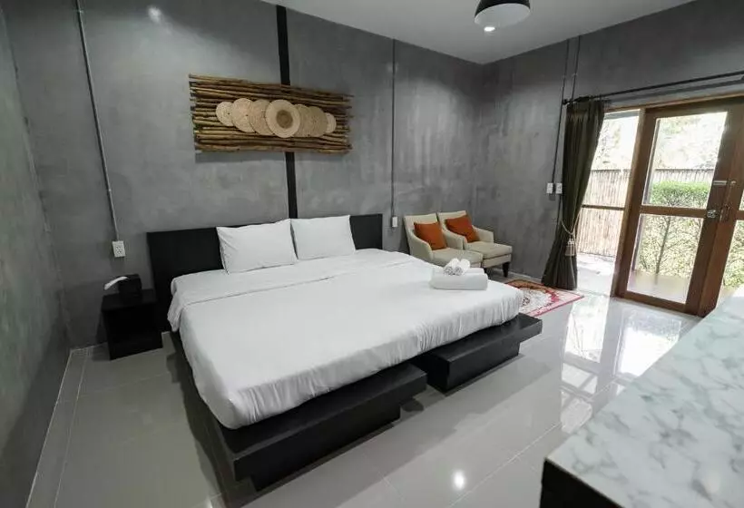 هتل The Loft Panwa Resort