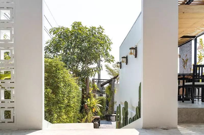 هتل The Loft Panwa Resort