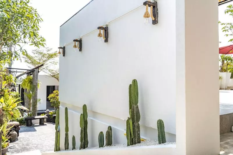 هتل The Loft Panwa Resort