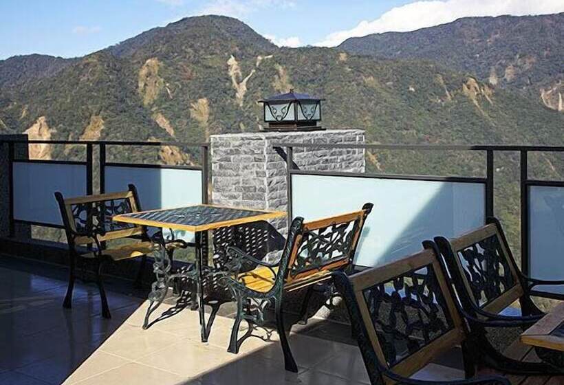 هتل Yonghe Resort