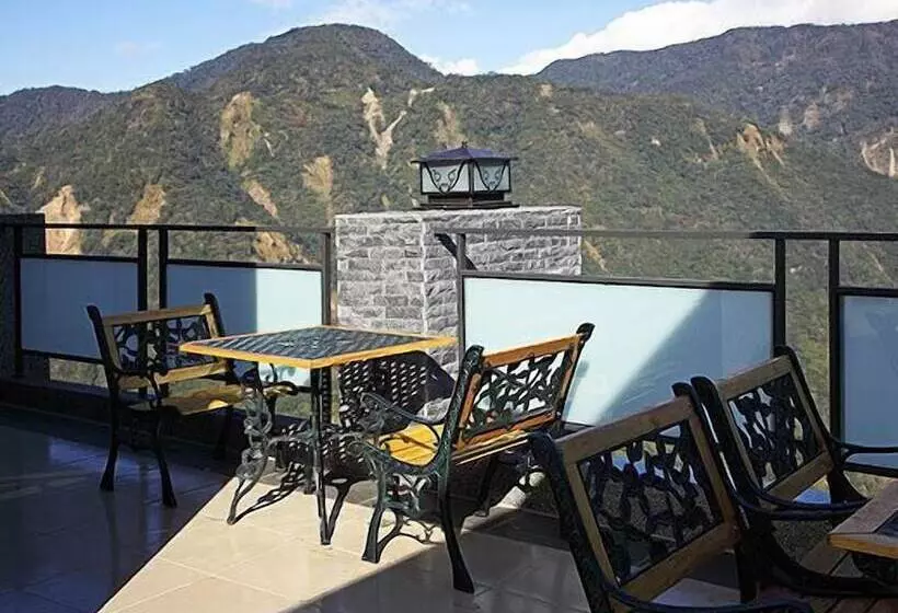 هتل Yonghe Resort