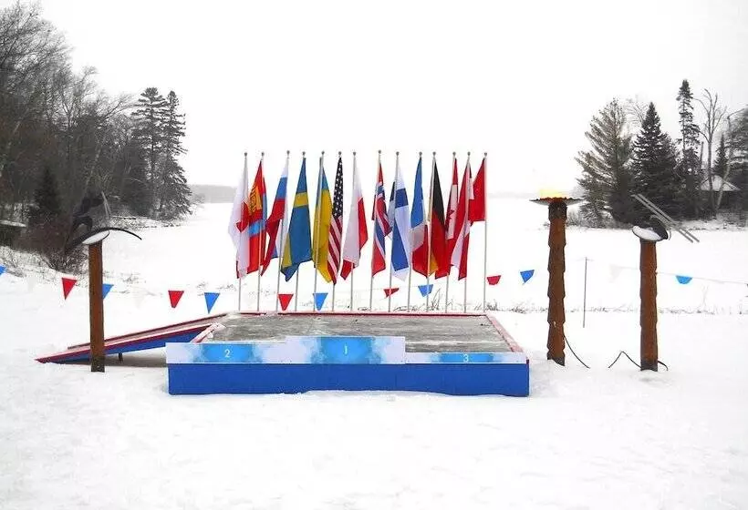 Lakewoods Resort & Lodge