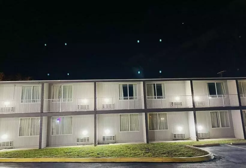 モーテル Host Inn