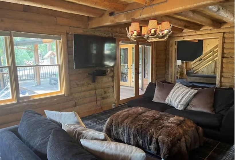 مُتل The Fireside Inn