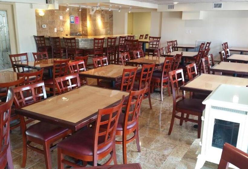 The Amethyst Beach Motel