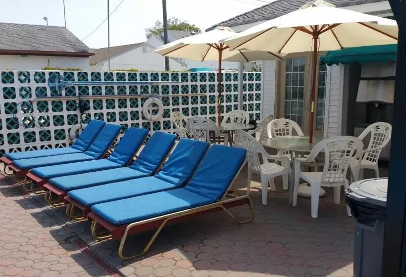 The Amethyst Beach Motel