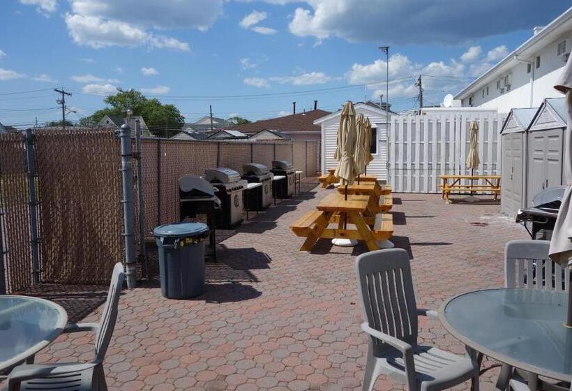 The Amethyst Beach Motel