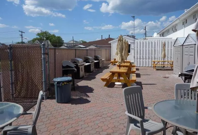 The Amethyst Beach Motel