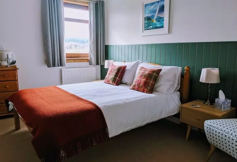 Aamiaismajoitus (B&B) Edderton Lodge