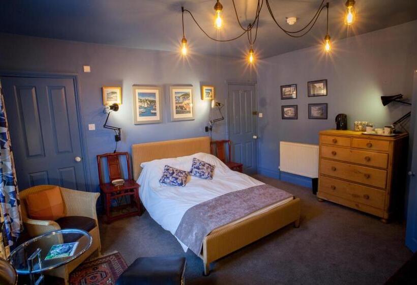 Bed & Breakfast Hill View House