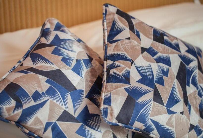 Bed & Breakfast Hill View House