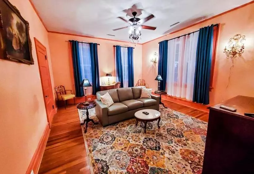 ベッドアンドブレックファースト The York Chester Inn