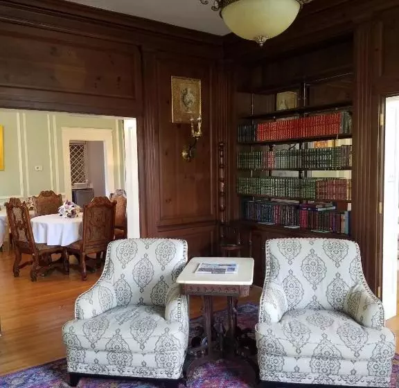 ベッドアンドブレックファースト The York Chester Inn