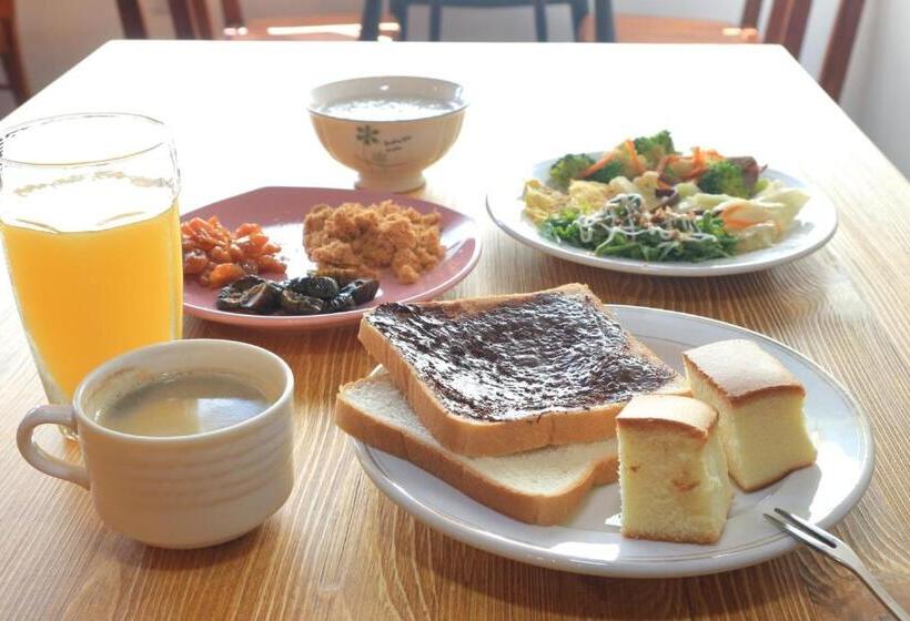 تختخواب و صبحانه Two Home Inn