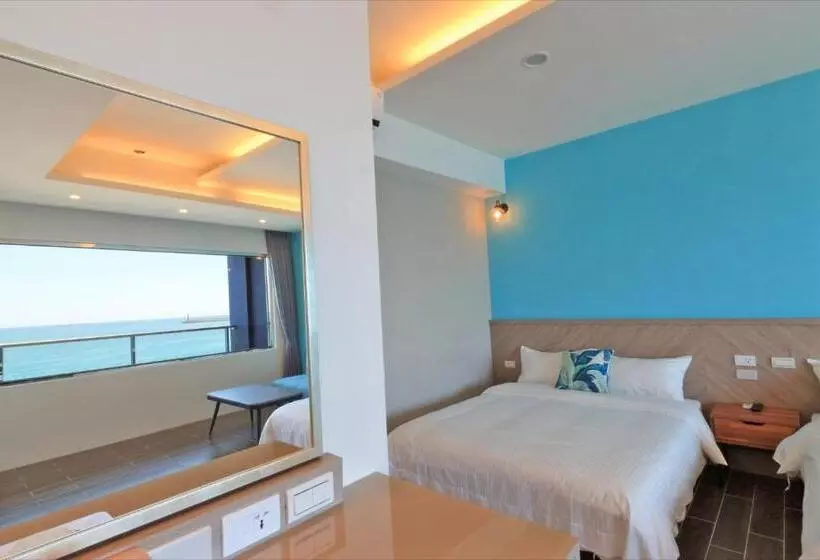 تختخواب و صبحانه Two Home Inn