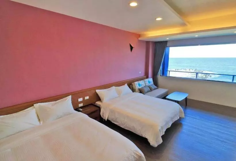 تختخواب و صبحانه Two Home Inn