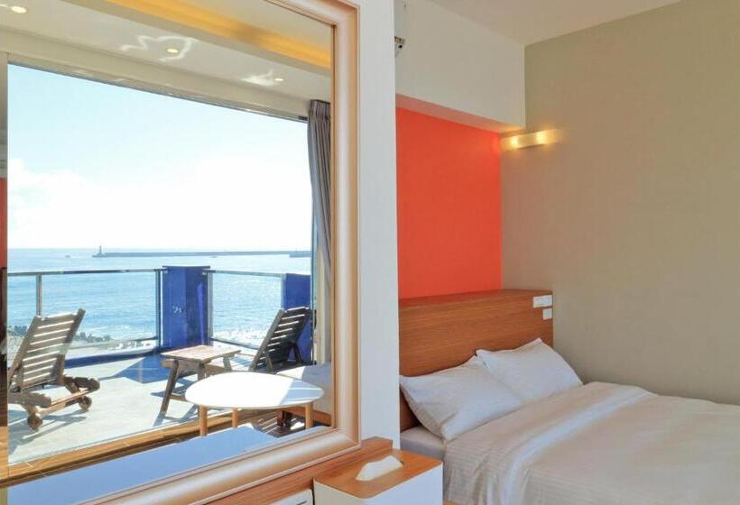 تختخواب و صبحانه Two Home Inn