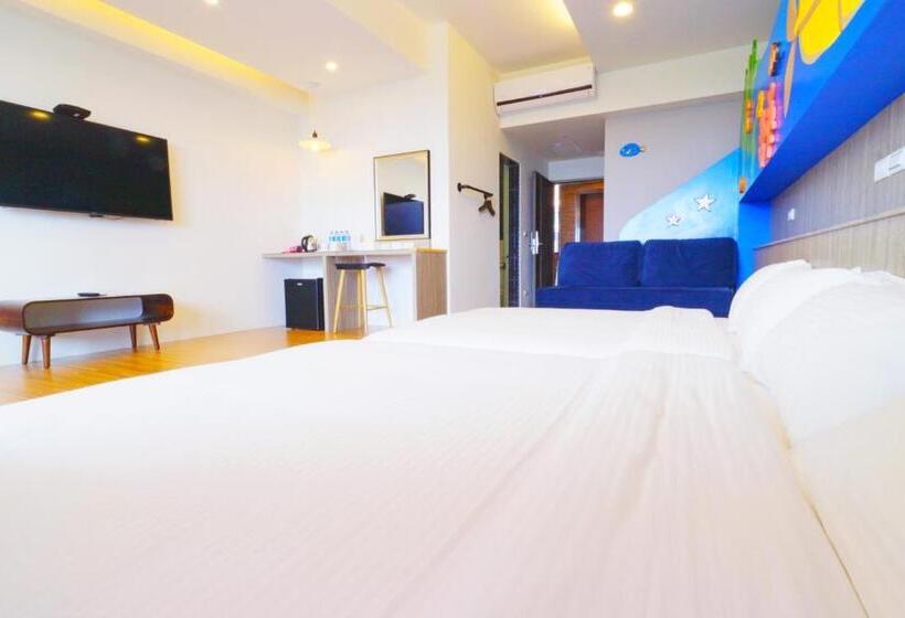 تختخواب و صبحانه Two Home Inn