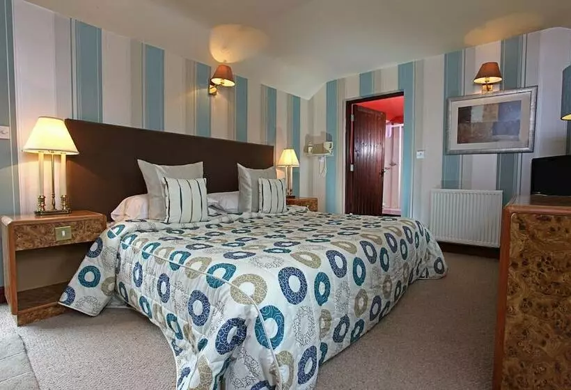 Cornfields Hotel & Restaurant