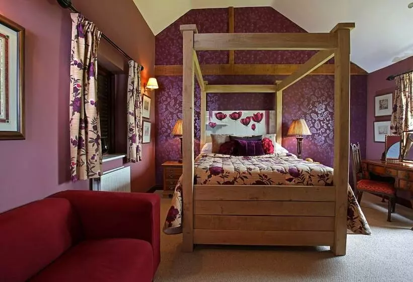 Cornfields Hotel & Restaurant