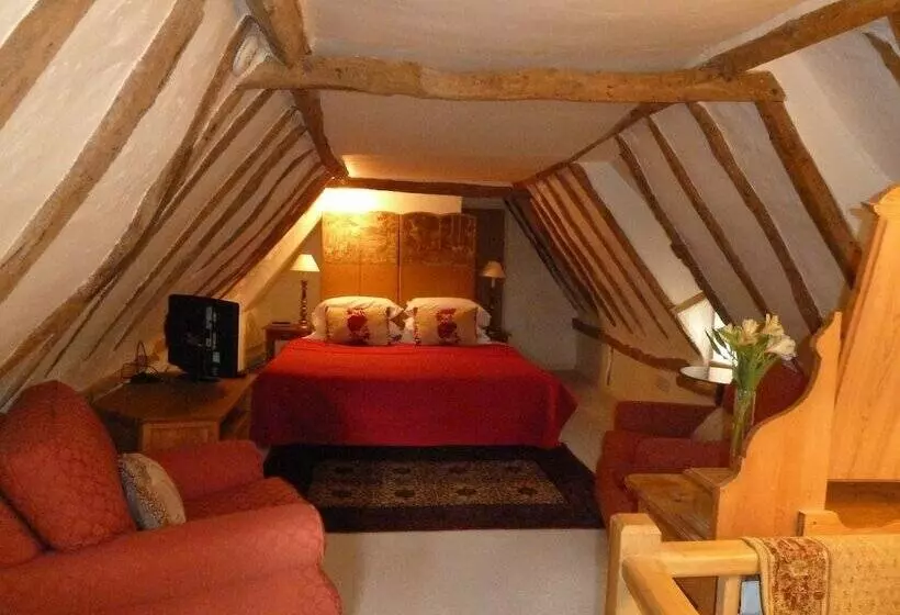 Cornfields Hotel & Restaurant