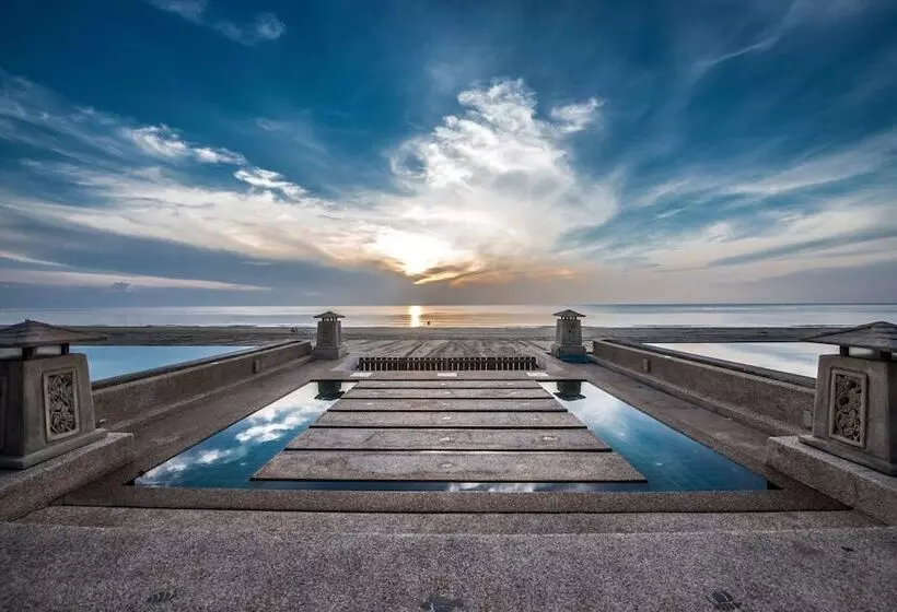 Hotelli Amara Villa Khao Ka Lok