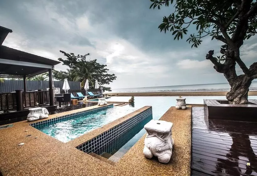 Hotelli Amara Villa Khao Ka Lok