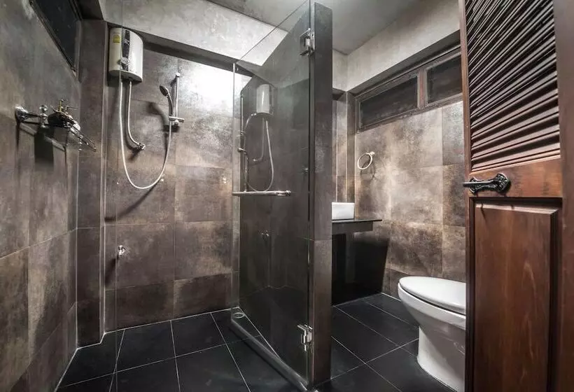 Hotelli Amara Villa Khao Ka Lok