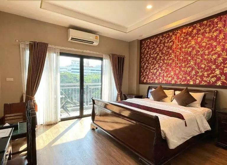 ホテル Chunlee Grand Korat