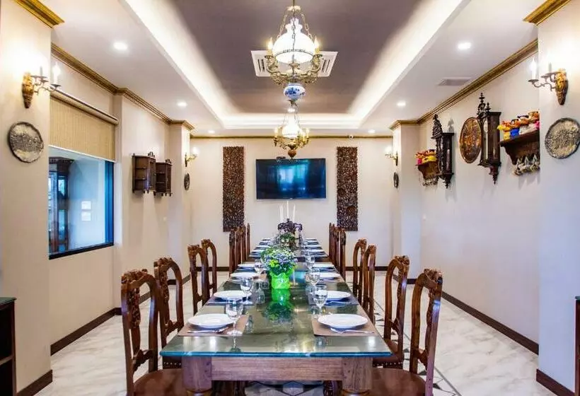 ホテル Chunlee Grand Korat