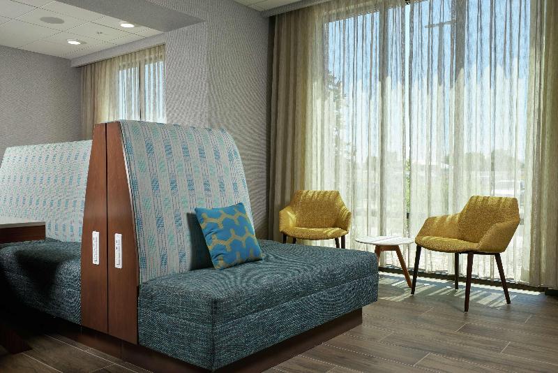 Отель Hampton Inn By Hilton Burley