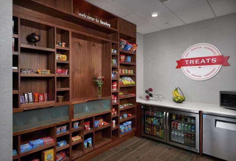 Отель Hampton Inn By Hilton Burley