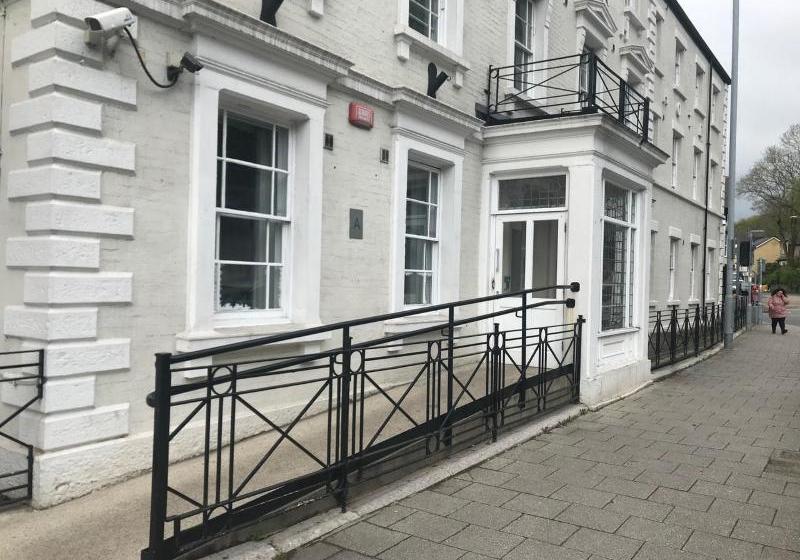 ホテル Hashtag Bangor