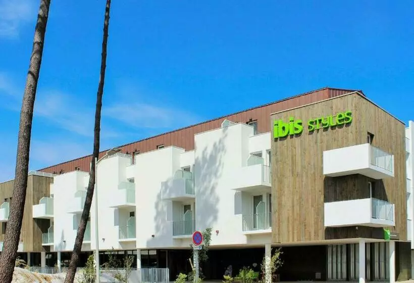 ホテル Ibis Styles Arcachon Gujanmestras
