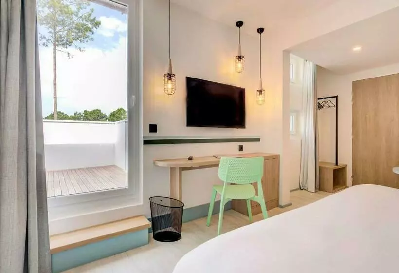 ホテル Ibis Styles Arcachon Gujanmestras