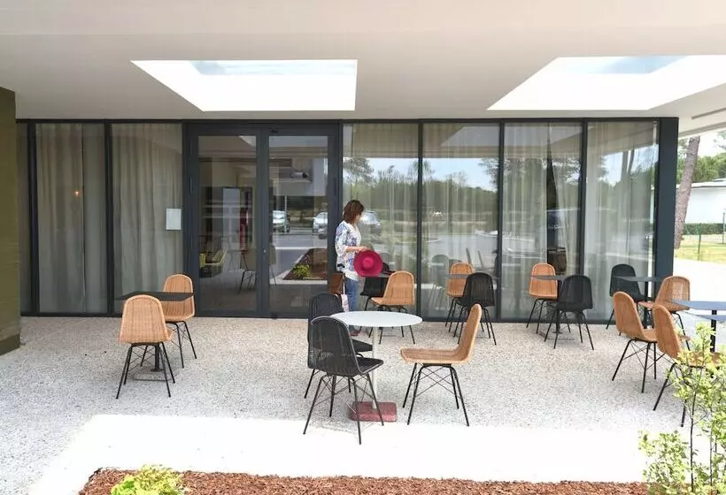 ホテル Ibis Styles Arcachon Gujanmestras