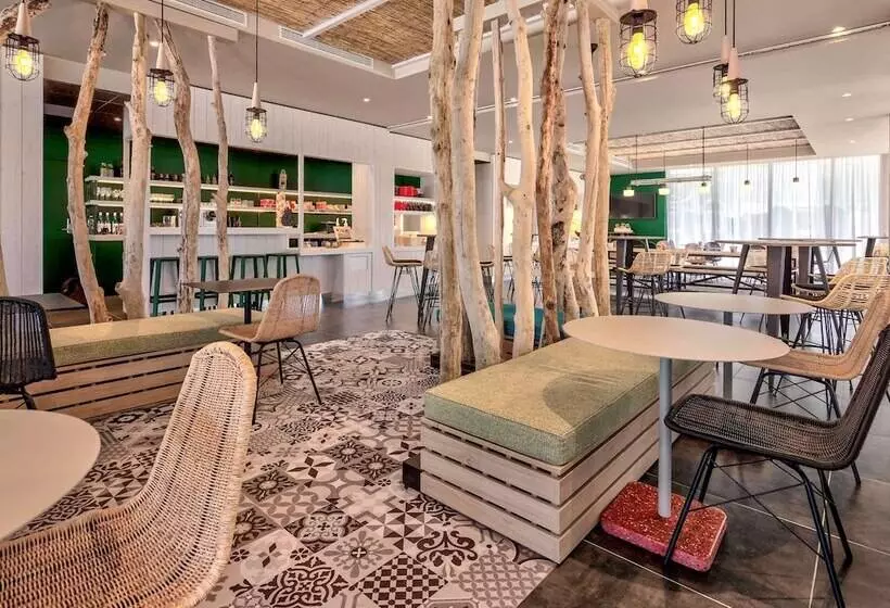 ホテル Ibis Styles Arcachon Gujanmestras