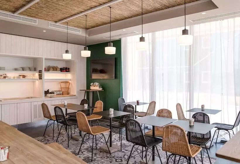 ホテル Ibis Styles Arcachon Gujanmestras