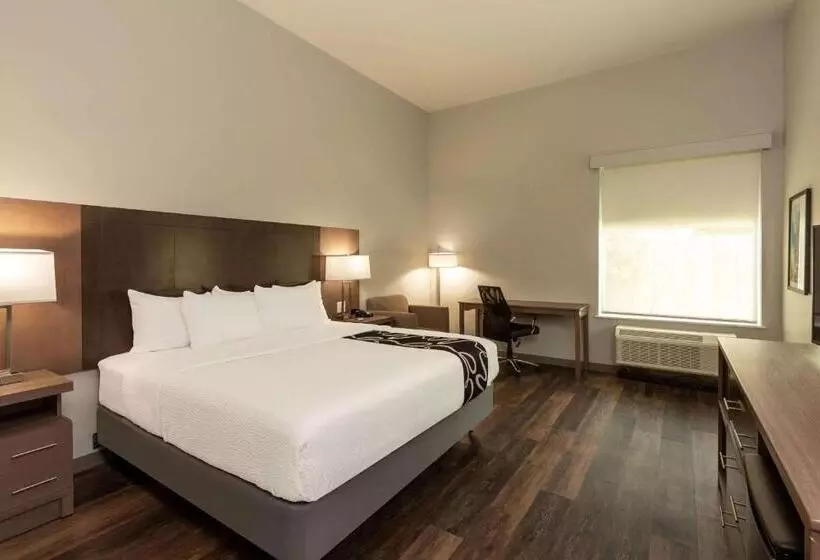 هتل La Quinta Inn & Suites By Wyndham Lafayette Oil Center