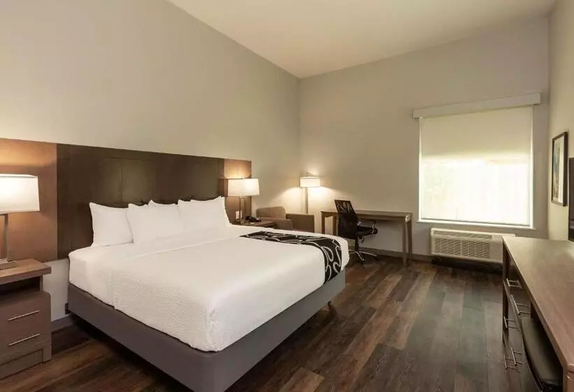 هتل La Quinta Inn & Suites By Wyndham Lafayette Oil Center