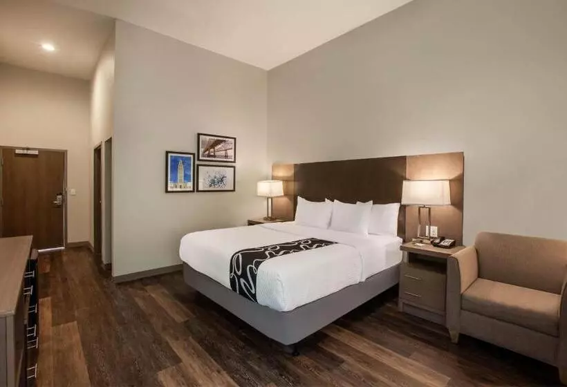 هتل La Quinta Inn & Suites By Wyndham Lafayette Oil Center