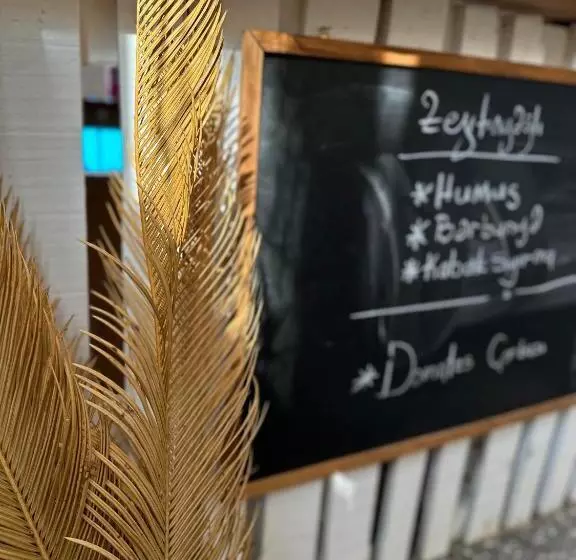 هتل L'onda Oda Bodrum