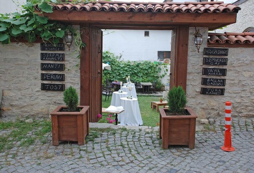 בית מלון כפרי Muhsin Bey Konagi