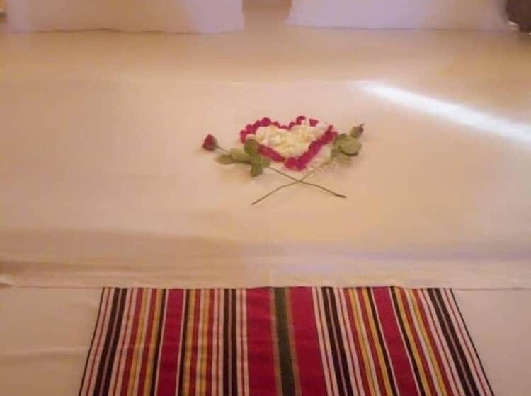 هتل Nyange Resort And Marina