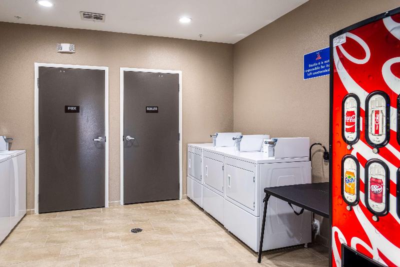 ホテル Studio 6 Lake Charles