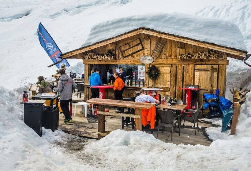 Hôtel Restaurant Le Pilatus