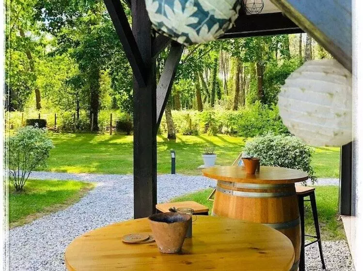 ペンション Au Clair Des Landes