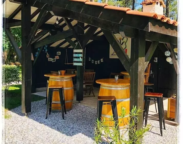 ペンション Au Clair Des Landes