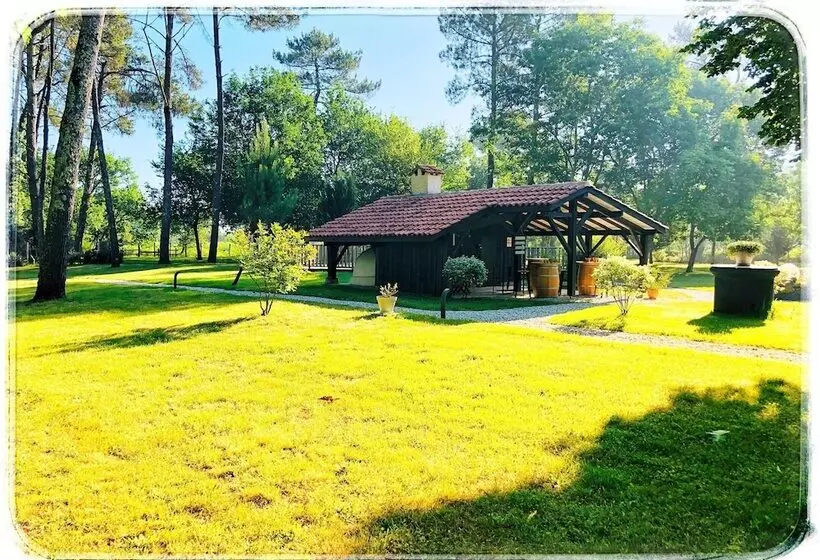 ペンション Au Clair Des Landes