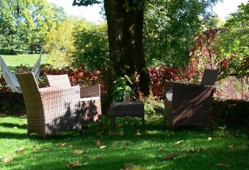 Bed and Breakfast Chambres & Table D Hotes De Massigoux